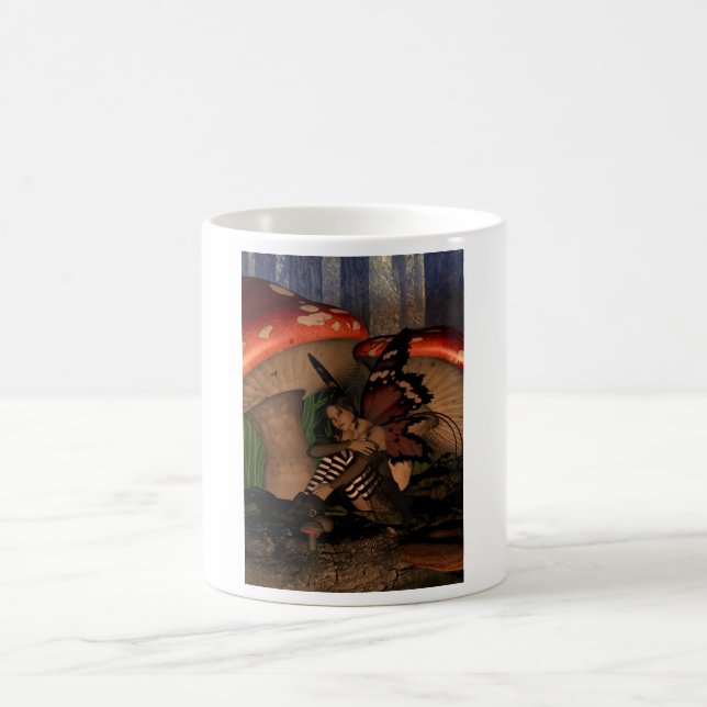 Caneca De Café Fada da floresta sob cogumelos (Centro)