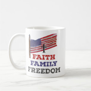 Caneca De Café Faith Family Freedom Cross with Flag