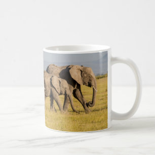 Caneca De Café Família de Elefantes Caminhando