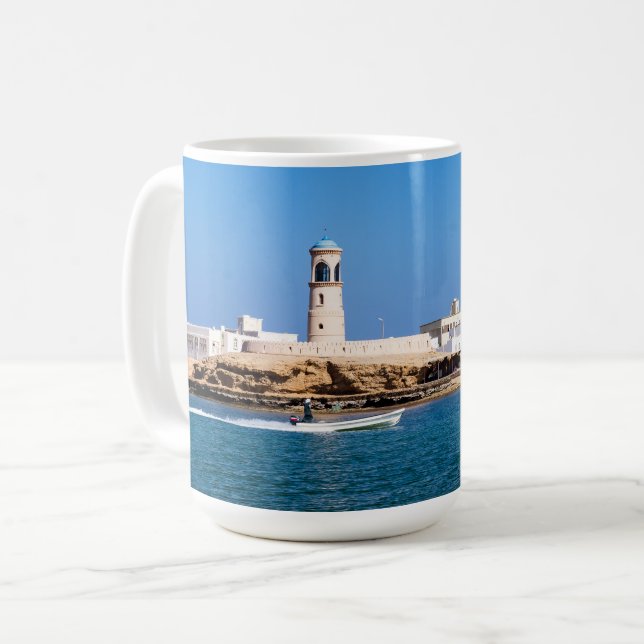 Caneca De Café Farol Sur com barco pescador Sur, Oman (Frente Esquerda)