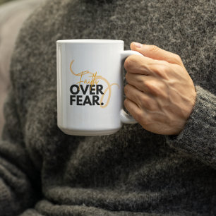 Caneca De Café Fé sobre Medo