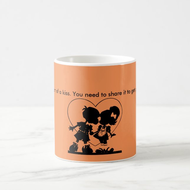 Caneca De Café "Felicidade é uma espécie de beijo" Amor (Centro)