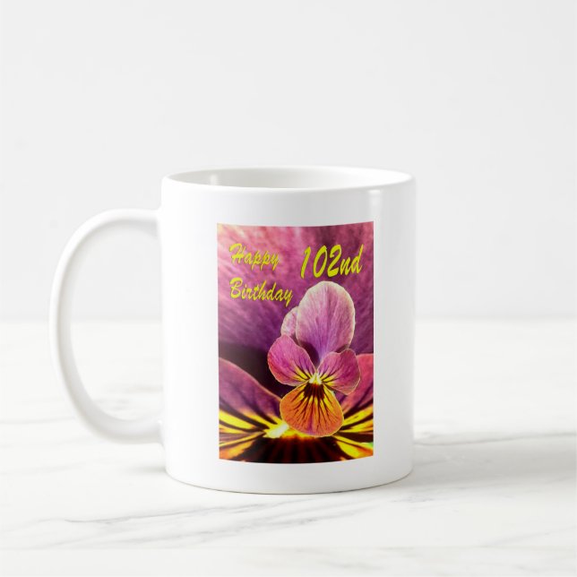 Caneca De Café Feliz 102º aniversário da Pansy (Esquerda)