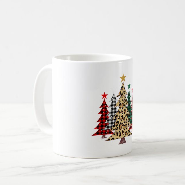 Caneca De Café Feliz Árvores de Natal com Xadrez de Buffalo e Leo (Frente Esquerda)