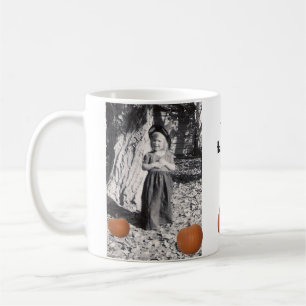 Caneca De Café Feliz Criança do Dia das Bruxas em Figurino.