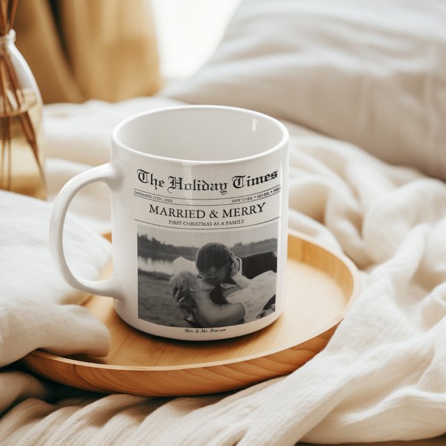 Caneca De Café Feliz de Natal e Foto casada de jornal (MARRIED & MERRY  Christmas Family Keepsake Newlyweds Our first Christmas)