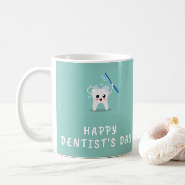 Caneca De Café Feliz dentista, dia branco de texto (Com Donut)