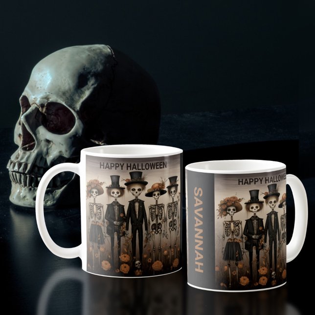 Caneca De Café Feliz Dia das Bruxas da Família Skeleton assustado (Criador carregado)