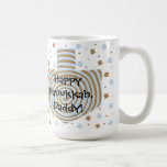 Caneca De Café Feliz Hanukkah/Chanukah Blue/Brown Star Mug<br><div class="desc">Feliz Chanukah/Hanukkah Blue/Brown, Star Mug. Caneca de estrelas para doação de Chanukah/Hanukkah. Exclua "Feliz Hanukkah, Pai! Muito amor, Amy, Jason, Sammy e Julia" e substitua por suas palavras. Personalize usando seu estilo de fonte, tamanho, cor e texto favoritos para personalizar a caneca! Aproveite e feliz Chanukah/Hanukkah! Obrigados para parar e...</div>