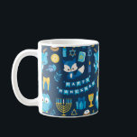 Caneca De Café Feliz Hanukkah Menorah Sufganiyot Cute Owl Gift<br><div class="desc">Ponha no estilo este Chanucá com a nossa caneca Feliz Chanucá, com Dreidel, Menorah, Sufganiyot, coruja fofa, presente, Estrela de David, velas e Raposa Fofa. Cada gole desta caneca é um gole de alegria de férias, apresentando uma maravilhosa medalha de símbolos Chanucá e adoráveis bebês. Quer você esteja saboreando sugania,...</div>