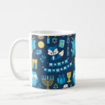 Caneca De Café Feliz Hanukkah Menorah Sufganiyot Cute Owl Gift<br><div class="desc">Ponha no estilo este Chanucá com a nossa caneca Feliz Chanucá, com Dreidel, Menorah, Sufganiyot, coruja fofa, presente, Estrela de David, velas e Raposa Fofa. Cada gole desta caneca é um gole de alegria de férias, apresentando uma maravilhosa medalha de símbolos Chanucá e adoráveis bebês. Quer você esteja saboreando sugania,...</div>