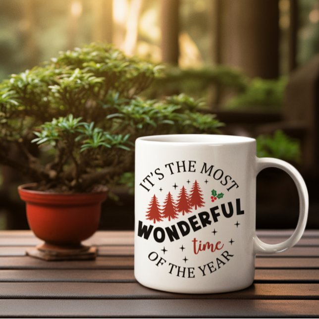 Caneca De Café Feliz Natal Árvores Vermelhas de Pinheiros (Criador carregado)
