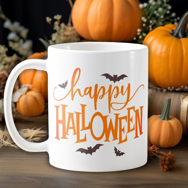 Caneca De Café Feliz Roteiro Laranja do Dia das Bruxas com Morceg (Happy Halloween Orange Script with Black Bats Coffee Mug)
