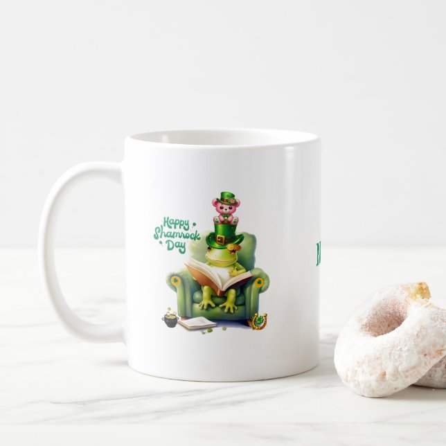 Caneca De Café Feliz Shamrock Day Pink Teddy Bear e Sapo (Com Donut)