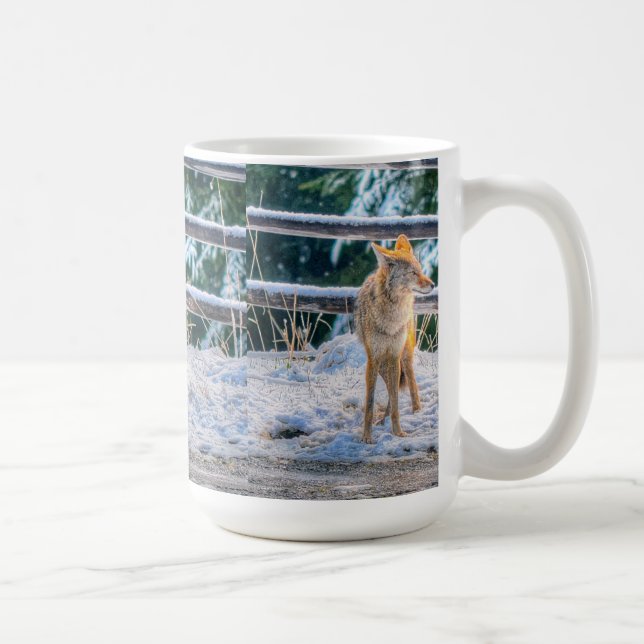 Caneca De Café Female Coyote e Snow Wildlife Nature Coffee Mug (Direita)
