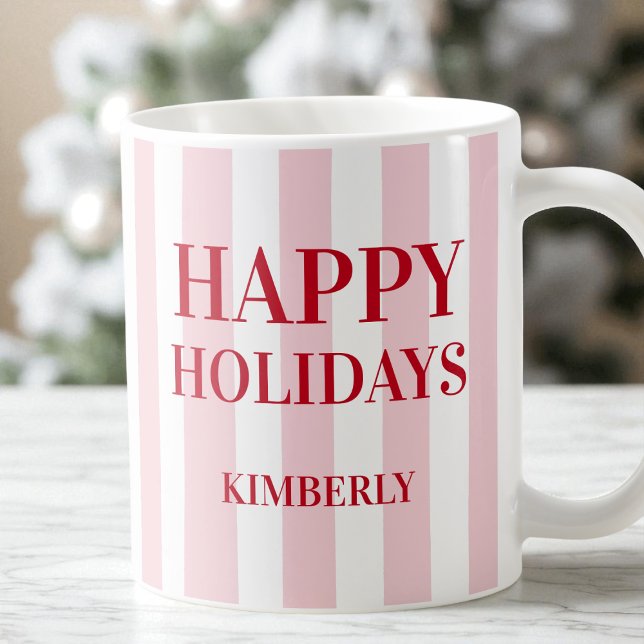 Caneca De Café Feriados Felizes Personalizados, de Cor-de-Rosa Mo (Modern Pink Striped Personalized Happy Holidays Coffee Mug)