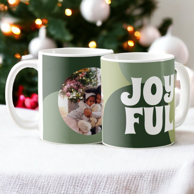 Caneca De Café Festa de Natal alegre (Joyful Photo Christmas Holiday Season Coffee Mug from Ricaso. Add your custom photo. Make your own)