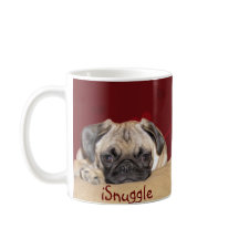 Filhote de cachorro bonito do Pug do iCuddle