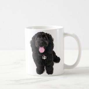 Caneca De Café Filhote de cachorro preto que olha acima