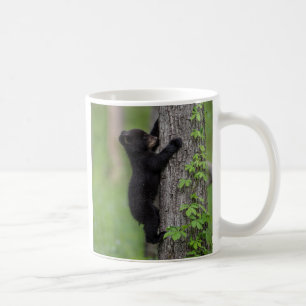 Caneca De Café Filhote de Urso Subindo em uma Árvore