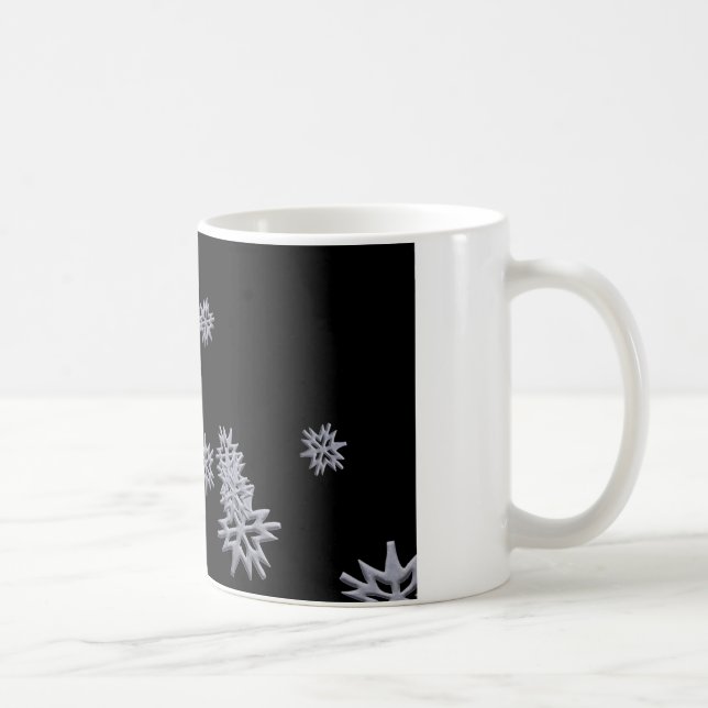 Caneca De Café Flocos de neve em um fundo preto (Direita)