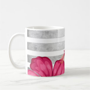 Caneca De Café Flor rosa com aquarela em uma faixa branca e preta