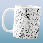 Caneca De Café Flor Selvagem Monocromática Moderna<br><div class="desc">Padrão moderno monocromático de girassol preto e branco. Arte original de Nic Squirrell.</div>