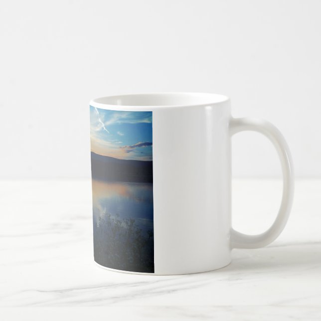 Caneca De Café Flor selvagem, pôr de sol azul (Direita)