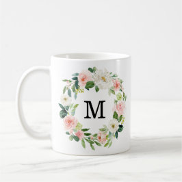 Caneca De Café Florais de Blush | Monograma Floral Wreath