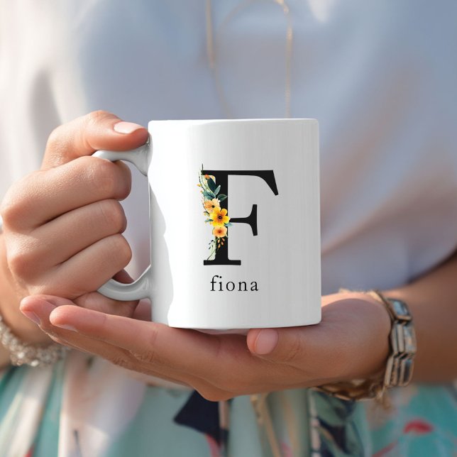 Caneca De Café Floral F Monograma Mug com Nome Editável (Floral F Monogram Mug with Editable Name. Yellow, Orange & Greenery Watercolor Flowers.)