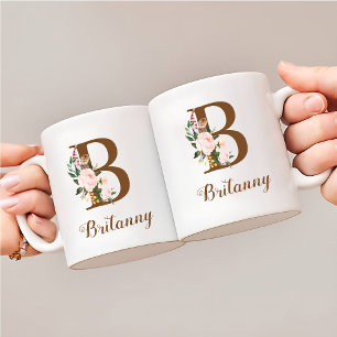 Caneca De Café Floral Personalizada Bridesmaid - Letra B Presente