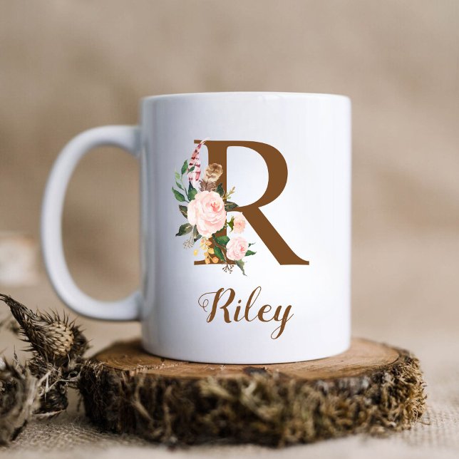 Caneca De Café Floral Personalizada Bridesmaid - Letra R Presente (Criador carregado)