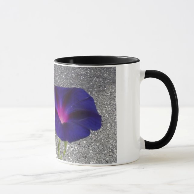 Caneca de Café Floral Roxa (Direita)