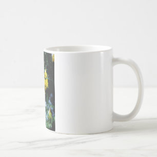 Caneca De Café Flores amarelas Daffodils na neve