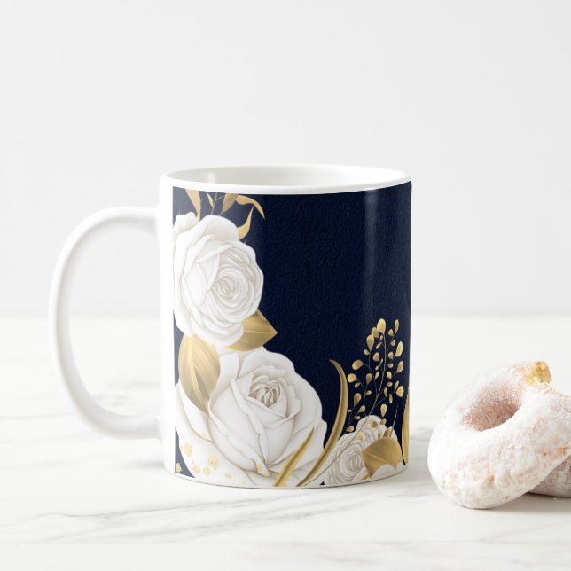 Caneca De Café flores brancas folhas douradas azul marinho (Com Donut)