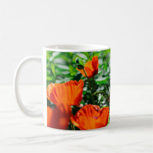 Caneca De Café Flores De Corante Vermelho Laranja Estilizado