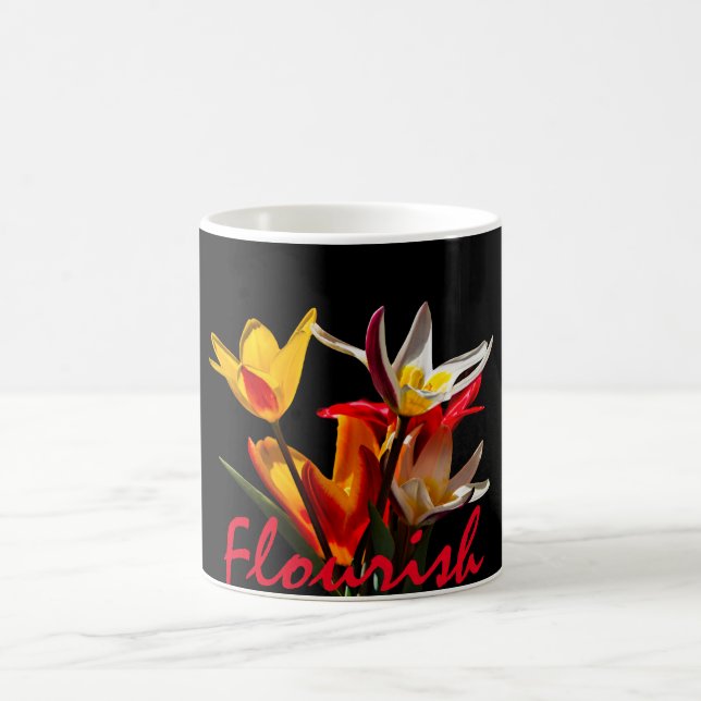 Caneca De Café Flores de Tulipa - Florescer Escuro (Centro)
