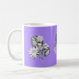 Caneca De Café Flores monocromáticas em fundo lilás