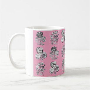 Caneca De Café Flores monocromáticas no fundo cor-de-rosa