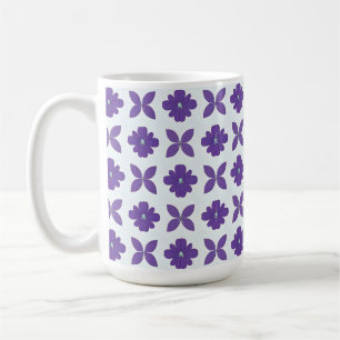 Caneca De Café Flores Roxas com Fundo Claro