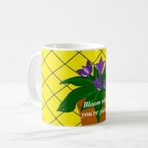 Caneca De Café Flores Roxas em Vaso com Frase