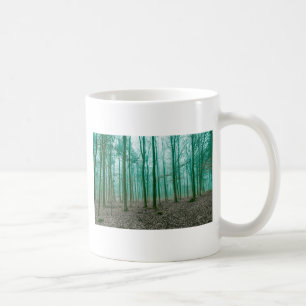 Caneca De Café Floresta Mística no nevoeiro em Verde