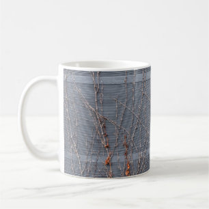 Caneca De Café Folhas secas de castanho na água