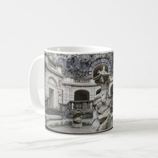 Caneca De Café Fonte com estátua de Netuno em Praga (Frente Esquerda)