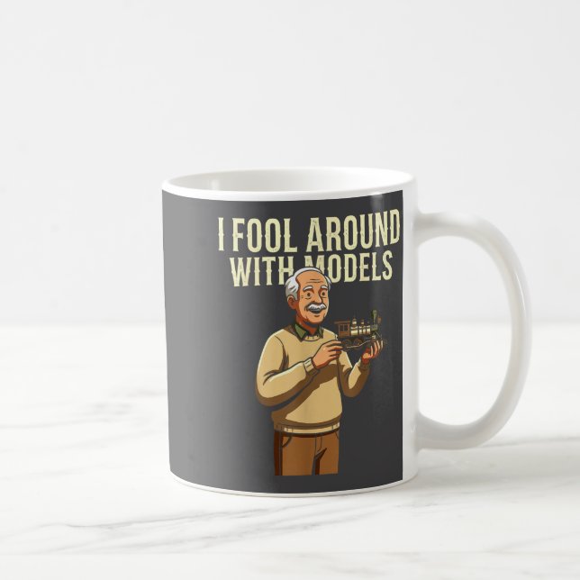 Caneca De Café Fool Around With Models Train Hobby Funny Locomoti (Direita)