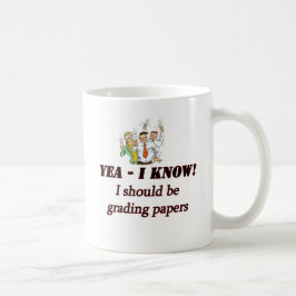 Caneca De Café formando papéis