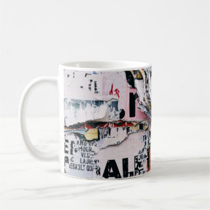 Caneca De Café Foto aproximada de papéis rasgados
