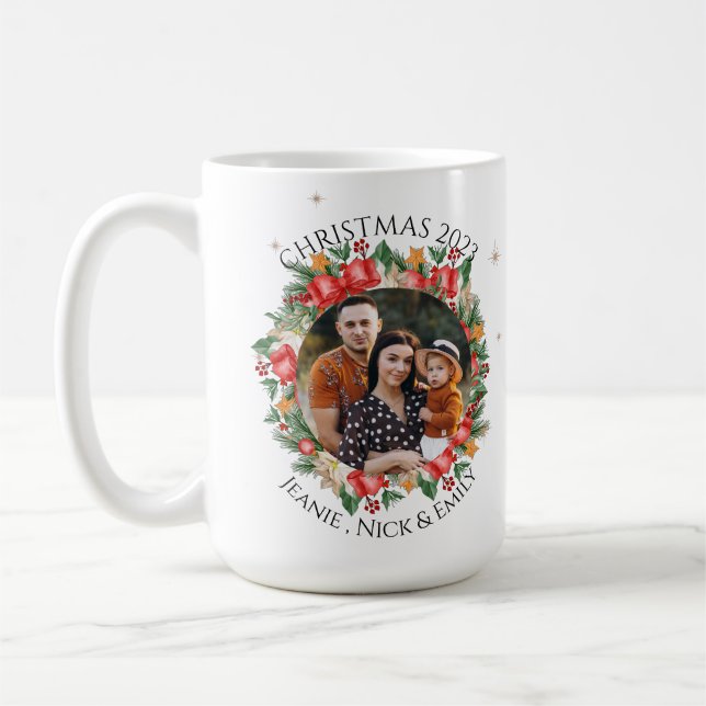 Caneca De Café Foto da família Red Florals Feliz Natal (Esquerda)