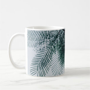 Caneca De Café Foto de ângulo baixo da árvore verde
