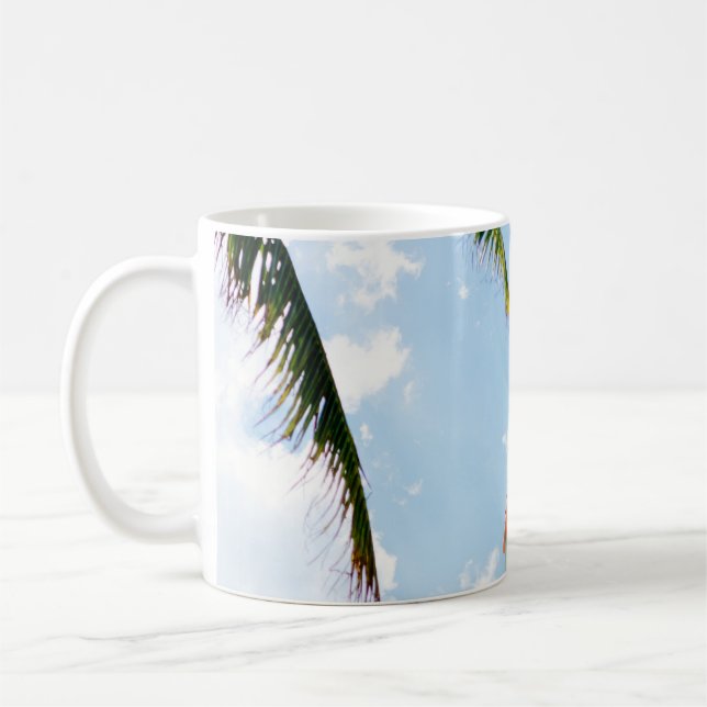 Caneca De Café Foto de baixo ângulo de construção de concreto bra (Esquerda)